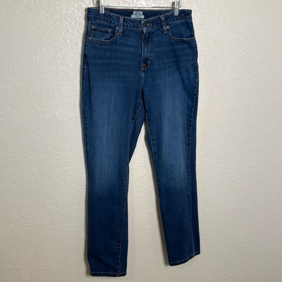 LL Bean Women’s 10 Tall Classic Fit Dark Denim‎ Jeans Straight Leg - Picture 1 of 7